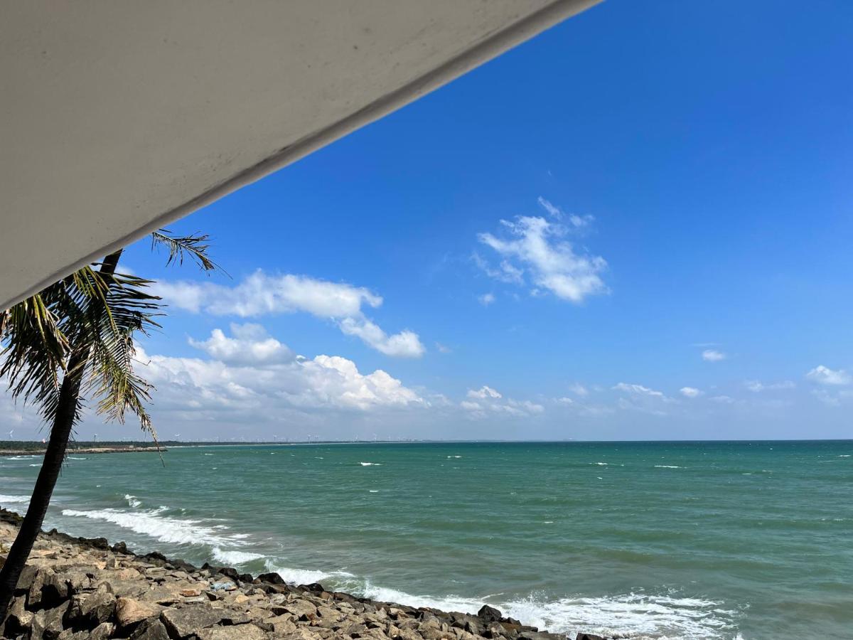 Phoenix Beach Resort 根尼亚古马里 外观 照片